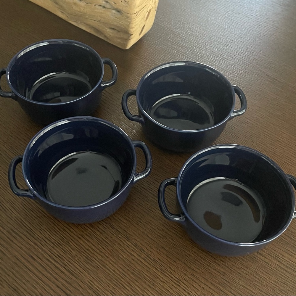 Set of 4 Williams Sonoma Bowls